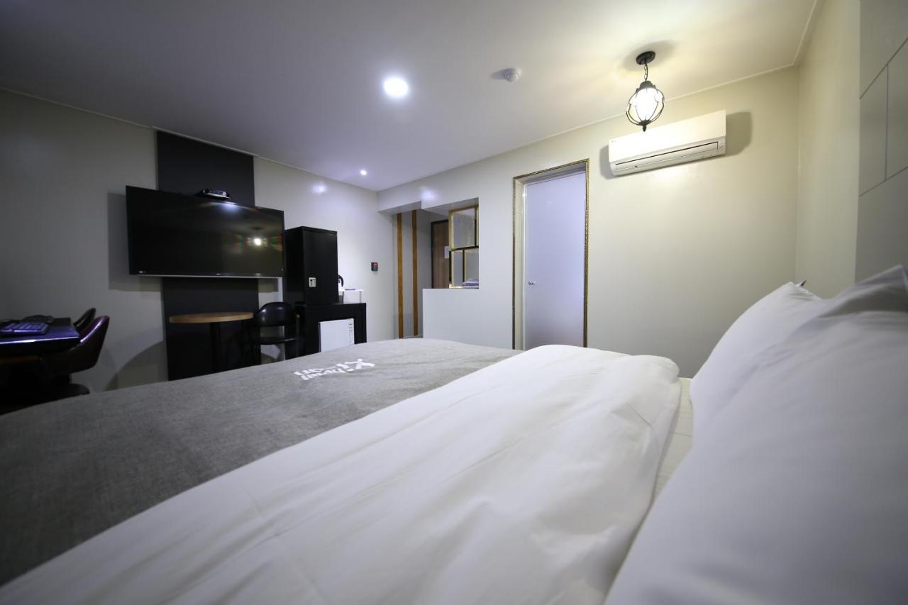 Xian Hotel Čchongdžu Exteriér fotografie