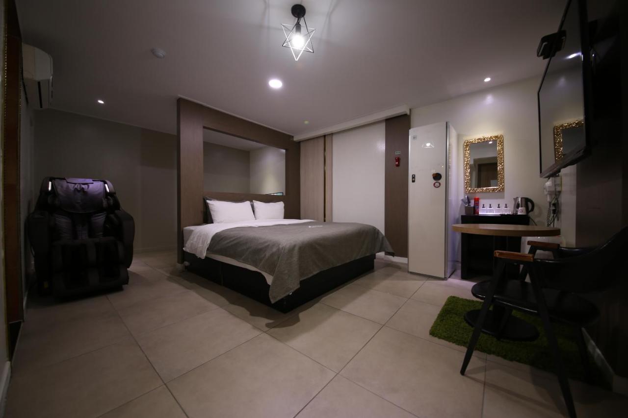 Xian Hotel Čchongdžu Exteriér fotografie