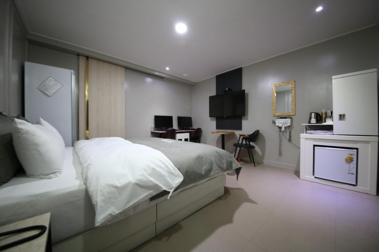 Xian Hotel Čchongdžu Exteriér fotografie