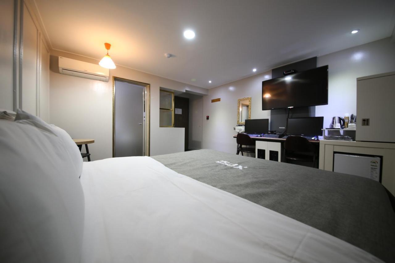 Xian Hotel Čchongdžu Exteriér fotografie