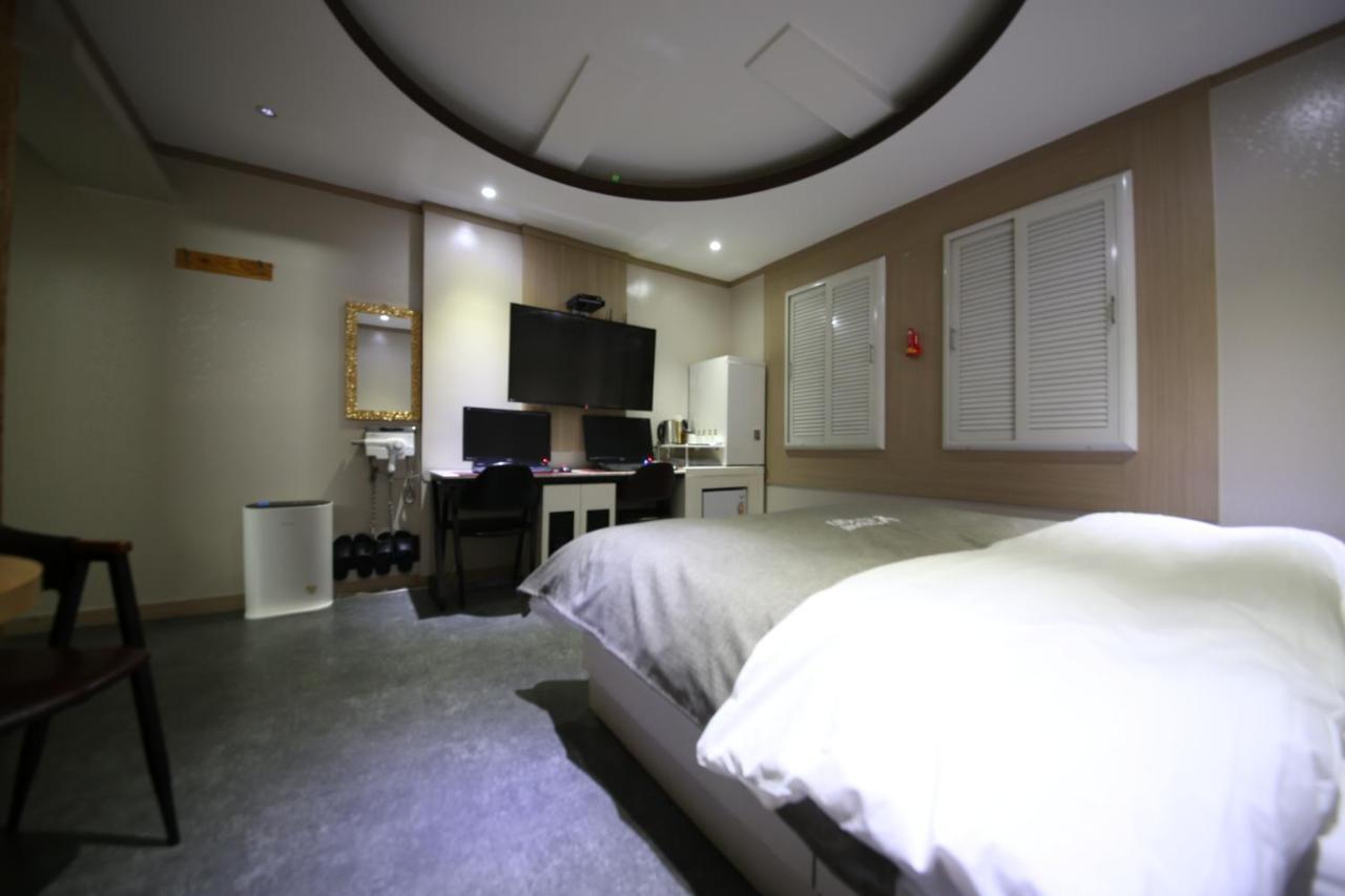 Xian Hotel Čchongdžu Exteriér fotografie