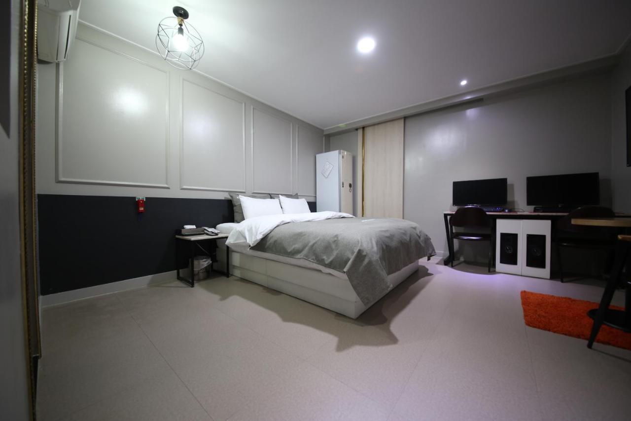 Xian Hotel Čchongdžu Exteriér fotografie